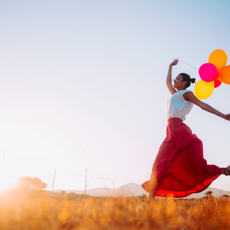 100 Things - An Uplifting Exercise - Natural Woman Alchemy Podcast - Nadine Kuehn