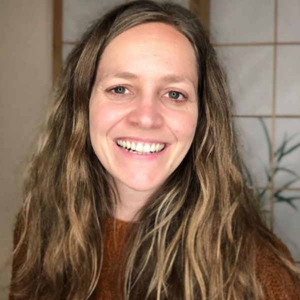 Tanja Zilg, editor, singer-songwriter and coach