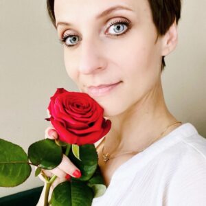 The Heart of the Rose - Meditation Practice - Natural Woman Alchemy Podcast - Nadine Kuehn