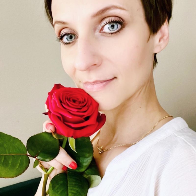 The Heart of the Rose - Meditation Practice - Natural Woman Alchemy Podcast - Nadine Kuehn