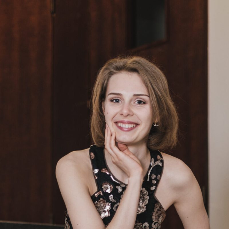 Viktoria, singer and dharma coach from Germany